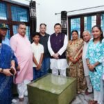 मुख्यमंत्री धामी ने कहा कि स्वतंत्रता दिवस केवल उत्सव का अवसर नहीं, बल्कि उन वीर सपूतों के सर्वोच्च बलिदान को स्मरण करने का भी पावन पर्व है, जिन्होंने राष्ट्र की रक्षा के लिए अपना सर्वस्व अर्पित किया