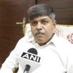 7,000 बीघा नहीं, सिर्फ 45 एकड़ जमीन—UIIDB का मकसद जमीन बांटना नहीं, उत्तराखंड में निवेश और रोजगार बढ़ाना है